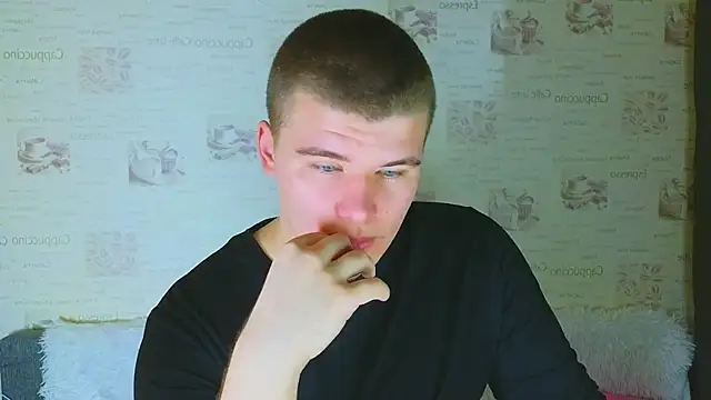 Snapshot of kittenmurr chatting on 10/01/25, 09:32 kittenmurr online show from 10/01/25, 09:32