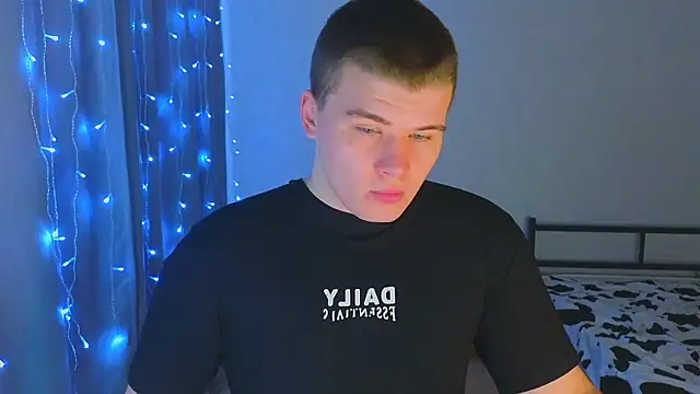 kittenmurr online show from 11/27/25, 04:25