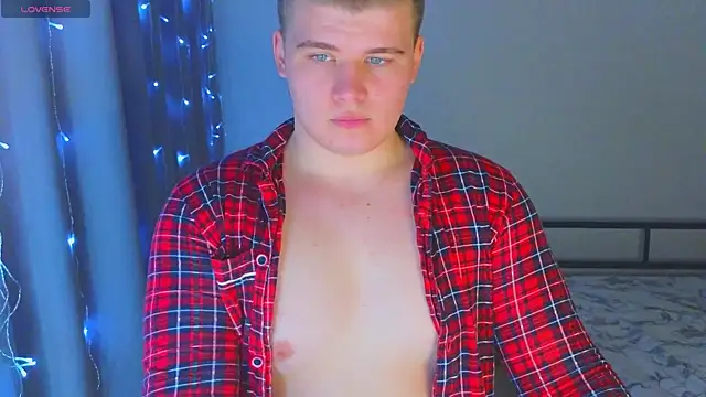 Snapshot of kittenmurr chatting on 01/10/26, 10:39 kittenmurr online show from 01/10/26, 10:39