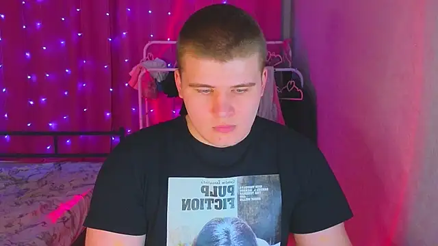 Snapshot of kittenmurr chatting on 03/03/26, 09:21 kittenmurr online show from 03/03/26, 09:21