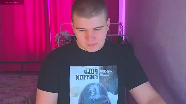 Snapshot of kittenmurr chatting on 03/05/26, 05:36 kittenmurr online show from 03/05/26, 05:36