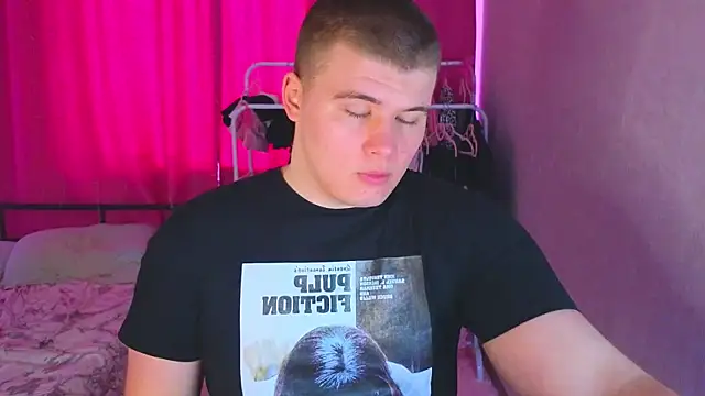 Snapshot of kittenmurr chatting on 03/09/26, 04:27 kittenmurr online show from 03/09/26, 04:27