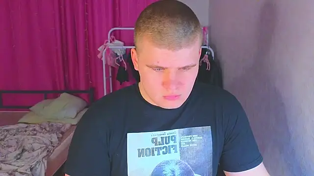 Snapshot of kittenmurr chatting on 03/29/26, 09:15 kittenmurr online show from 03/29/26, 09:15