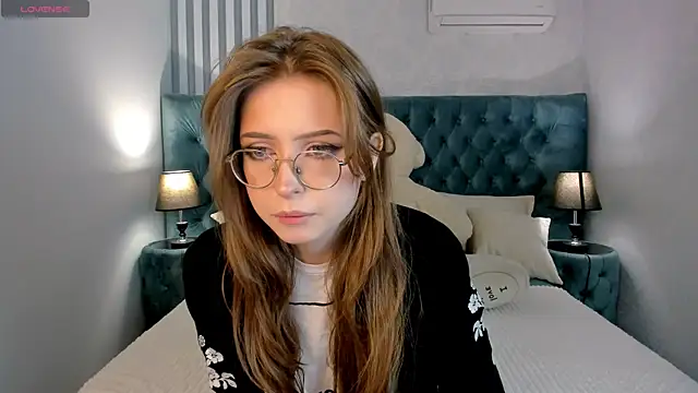 Grace blush online show from 09/28/25, 07:47