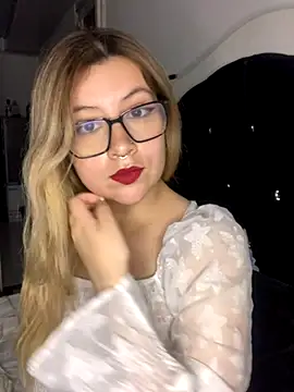 Snapshot of Blair_Bunnyy chatting on 10/29/25, 07:21 Blair Bunnyy online show from 10/29/25, 07:21