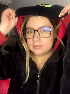 Snapshot of Blair_Bunnyy chatting on 01/08/26, 07:54 Blair Bunnyy online show from 01/08/26, 07:54