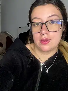 Snapshot of Blair_Bunnyy chatting on 01/11/26, 11:32 Blair Bunnyy online show from 01/11/26, 11:32