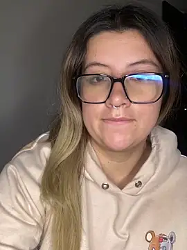 Snapshot of Blair_Bunnyy chatting on 02/24/26, 06:11 Blair Bunnyy online show from 02/24/26, 06:11