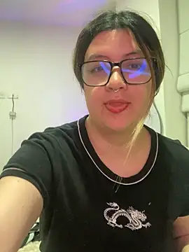 Snapshot of Blair_Bunnyy chatting on 03/06/26, 04:09 Blair Bunnyy online show from 03/06/26, 04:09