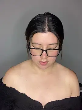 Snapshot of Blair_Bunnyy chatting on 03/10/26, 05:12 Blair Bunnyy online show from 03/10/26, 05:12