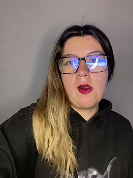 Snapshot of Blair_Bunnyy chatting on 03/17/26, 05:11 Blair Bunnyy online show from 03/17/26, 05:11