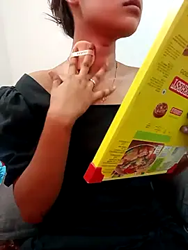 Cutie Shruti online show from 09/23/25, 10:51