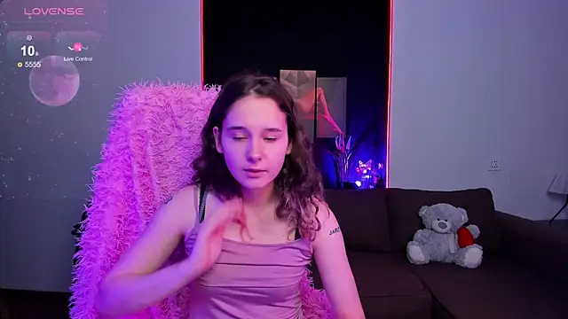 Snapshot of uco_mon chatting on 09/12/25, 02:50 uco mon online show from 09/12/25, 02:50