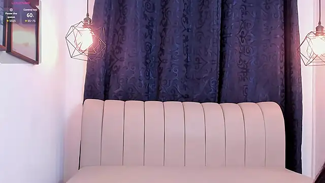 natasha moreno online show from 11/18/25, 12:31