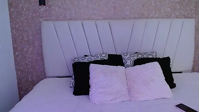 Snapshot of NatiHoran chatting on 03/05/26, 11:12 NatiHoran online show from 03/05/26, 11:12