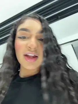 Snapshot of jenn_fit chatting on 01/06/26, 03:54 jenn fit online show from 01/06/26, 03:54