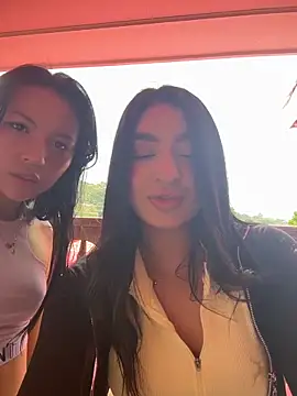 Snapshot of jenn_fit chatting on 02/08/26, 06:22 jenn fit online show from 02/08/26, 06:22