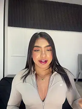 Snapshot of jenn_fit chatting on 03/22/26, 03:54 jenn fit online show from 03/22/26, 03:54