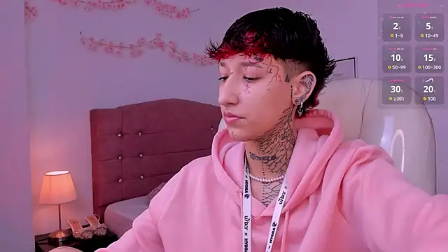 Luci Rose online show from 04/27/26, 01:42