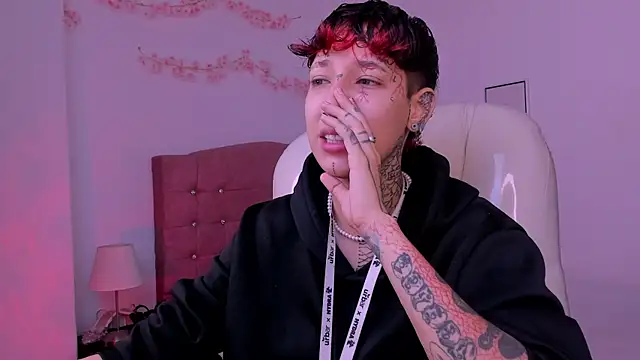 Luci Rose online show from 05/04/26, 05:53