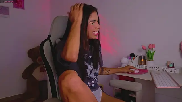 BrunetteAdams001 online show from 01/09/26, 03:09