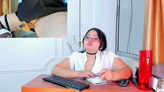 Tessa Sinclaire online show from 05/05/26, 09:01