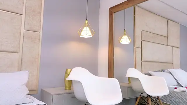 Snapshot of Ashley_HotGirl chatting on 12/04/25, 08:28 Ashley HotGirl online show from 12/04/25, 08:28