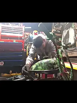 twistafatpipe online show from 11/09/25, 10:19