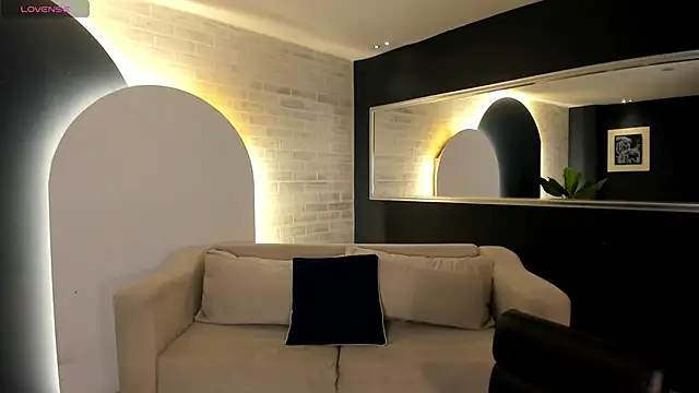 Snapshot of NataliaGaret chatting on 04/02/26, 10:46 NataliaGaret online show from 04/02/26, 10:46