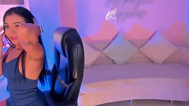 AyshelBrown online show from 10/03/25, 03:14