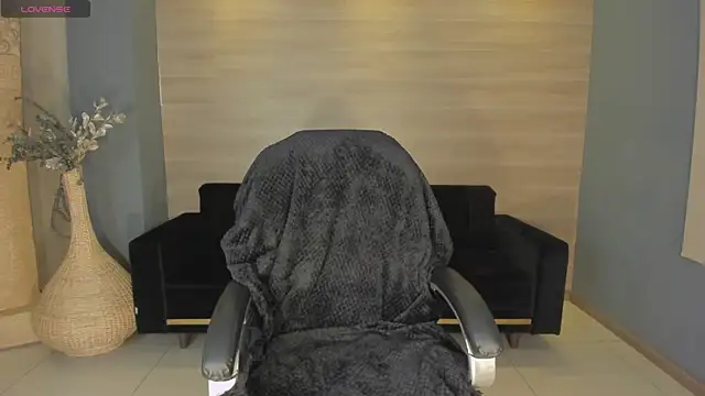 MilaColeman online show from 10/04/25, 02:31