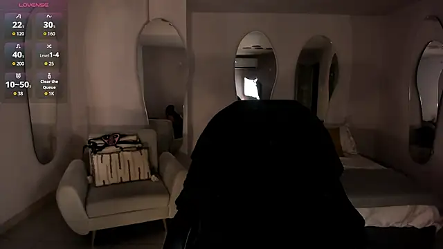 MilaColeman online show from 10/24/25, 02:08