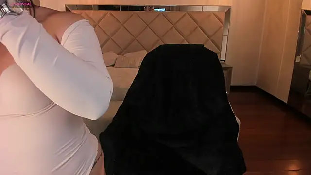 MilaColeman online show from 01/17/26, 02:27