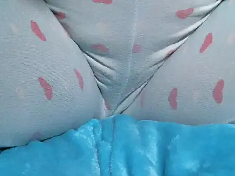 Snapshot of Darkplay_extreme chatting on 11/01/25, 05:37 Darkplay extreme online show from 11/01/25, 05:37