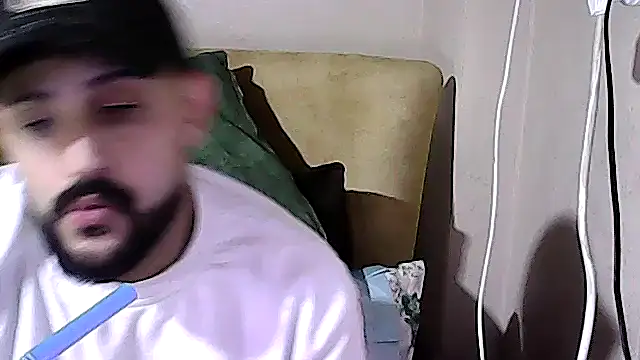 Muratcan33 online show from 12/19/25, 12:17