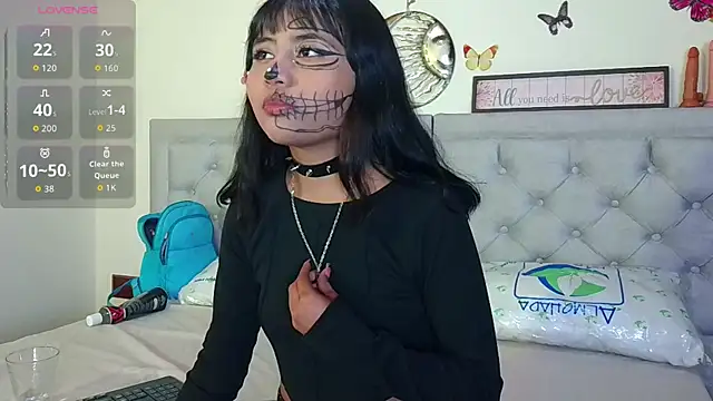 NubesNubladas online show from 10/25/25, 04:09