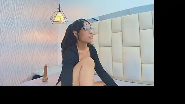 Vero Temptation online show from 12/16/25, 12:32