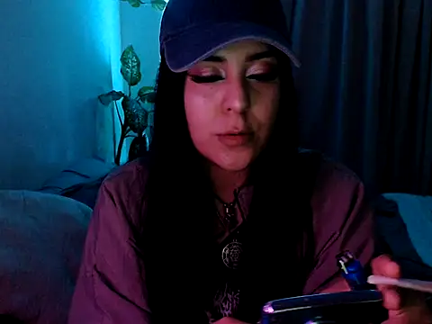 bluegoddessstoned online show from 10/11/25, 05:17