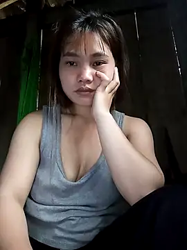 Snapshot of EllyBaby20 chatting on 05/08/26, 12:49 EllyBaby20 online show from 05/08/26, 12:49