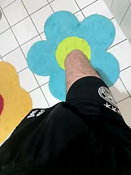 Snapshot of Dicksxd chatting on 10/24/25, 09:17 Dicksxd online show from 10/24/25, 09:17