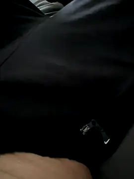 Snapshot of Dicksxd chatting on 11/08/25, 11:21 Dicksxd online show from 11/08/25, 11:21