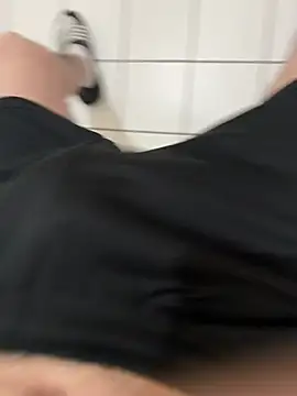 Snapshot of Dicksxd chatting on 02/05/26, 04:00 Dicksxd online show from 02/05/26, 04:00