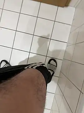 Snapshot of Dicksxd chatting on 02/28/26, 05:30 Dicksxd online show from 02/28/26, 05:30