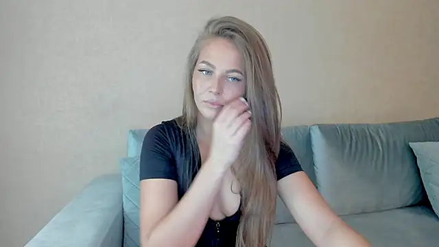 Snapshot of Shawty_Sue chatting on 04/15/26, 06:26 Shawty Sue online show from 04/15/26, 06:26
