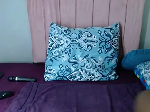 Snapshot of SWEETBERRYxXx chatting on 11/11/25, 05:46 SWEETBERRYxXx online show from 11/11/25, 05:46