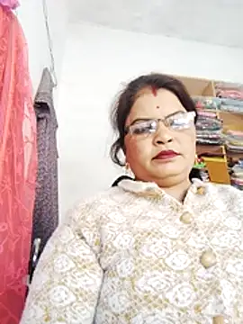 Snapshot of Bhavna_hot chatting on 12/05/25, 08:23 Bhavna hot online show from 12/05/25, 08:23