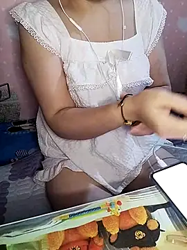 Kuncute online show from 09/13/25, 04:23