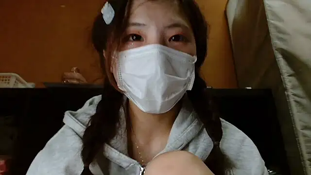Snapshot of natsumiii chatting on 09/15/25, 05:40 natsumiii online show from 09/15/25, 05:40