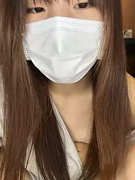 Snapshot of natsumiii chatting on 09/21/25, 02:24 natsumiii online show from 09/21/25, 02:24