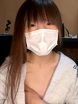 Snapshot of natsumiii chatting on 09/30/25, 12:43 natsumiii online show from 09/30/25, 12:43